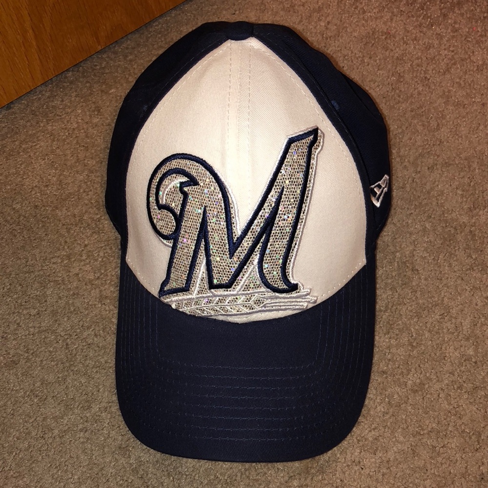 Milwaukee Brewers Women’s Glitter NewEra ballcap